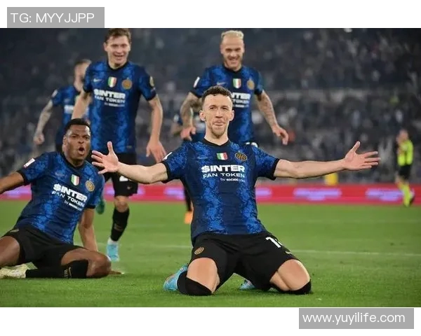 史帕尔主场迎战萨索洛双方争夺关键三分的激烈对决 史帕尔主场迎战萨索洛双方争夺关键三分的激烈对决